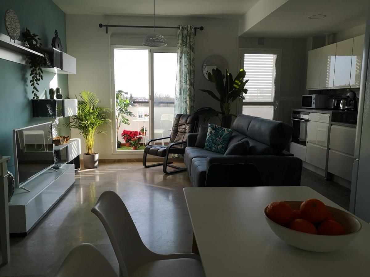 Piso Sevilla Gelves Bagian luar foto